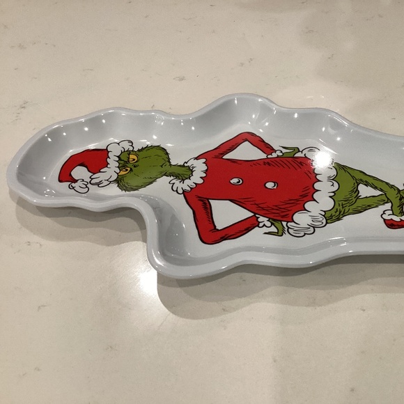 NEW HOW THE GRINCH STOLE CHRISTMAS LARGE OVAL COOKIE PLASTIC PLATE - Picture 4 of 5